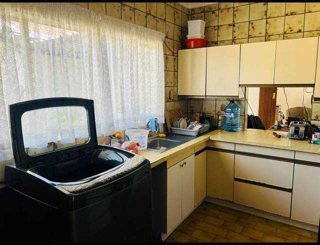 3 BEDROOM HOUSE FOR SALE IN CRESSLAWN